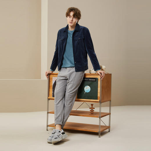 柒牌男装翻领夹克男秋季新款时尚潮流青年波浪纹丝绒工装外套	125K70290 商品图3