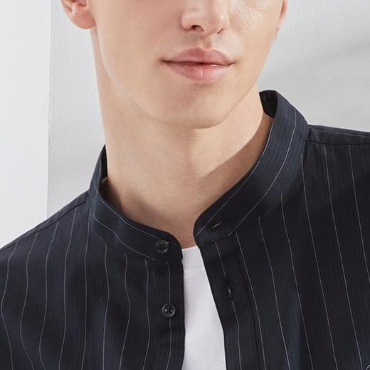 【100%棉】柒牌短袖衬衫男夏季新款时尚潮流条纹色织黑色立领衬衣	124A70010 商品图2