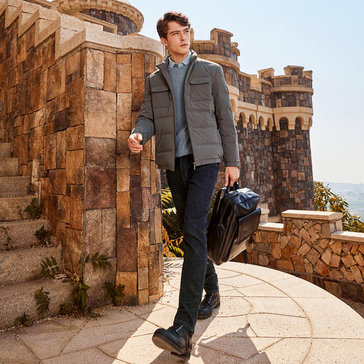 【90白鸭绒】柒牌男士立领羽绒服冬季厚款时尚字母印花工装风外套	125E70340 商品图3