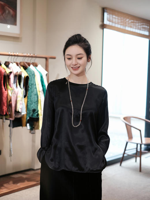 盛唐牡丹 | 真丝绸缎圆领上衣 商品图3