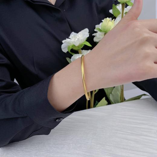 【限时克减150元】足金999.9 【油亮实心】古法传承(面宽约3.9-4.1mm)古法光圈古法素圈固口古法手镯(GFSZW00020-04)（预售产品下单后不退款不退货不换货不补差价） 商品图3