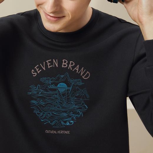 【特价】柒牌男装圆领卫衣男秋季新款时尚休闲百搭撞色绣花套头上衣潮	125W70100 商品图2