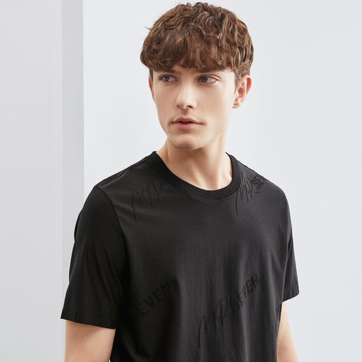 柒牌男士短袖T恤夏季新款时尚潮流字母提花黑色休闲圆领上衣	124T71730 商品图3
