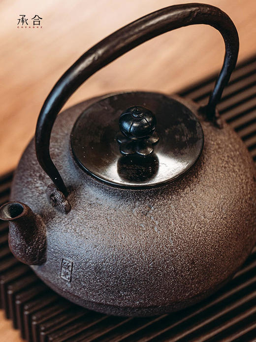 菊地政光 芋头铁壶（原装木盒）日本老铁壶 日本回流铸铁壶 菊地政光 有原箱 日本老件煮茶壶 商品图3