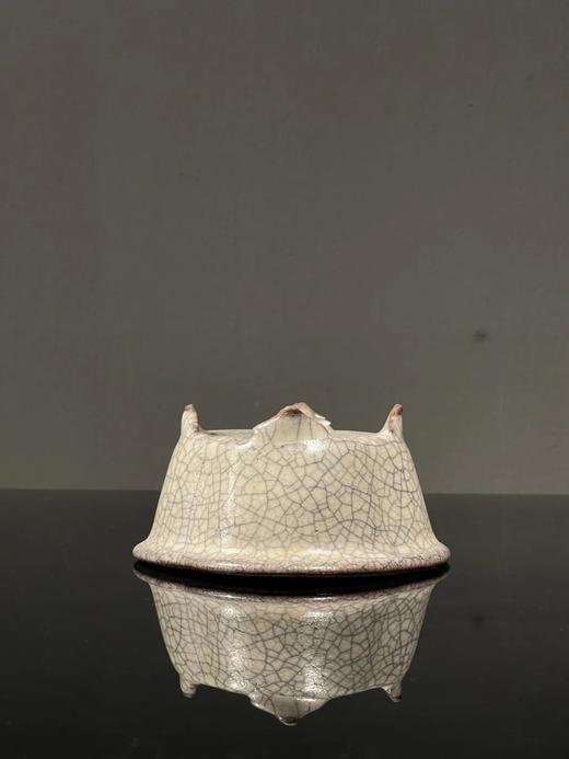 哥窑灰青釉海棠形四足炉，顺丰包邮 商品图10