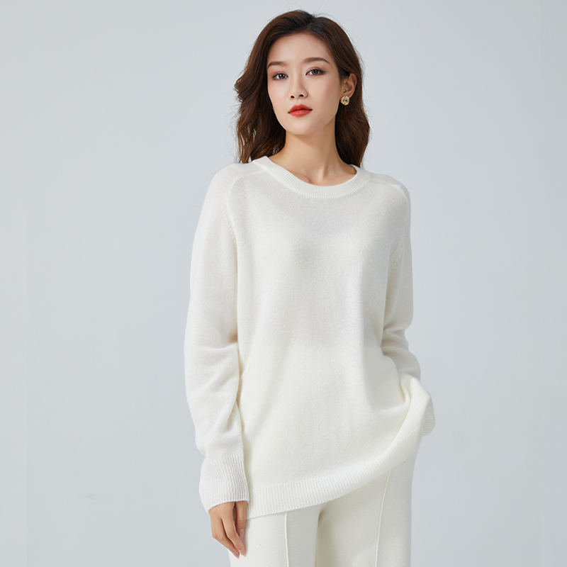 东黎 • 山羊绒女士秋冬圆领百搭简约套头衫 3565