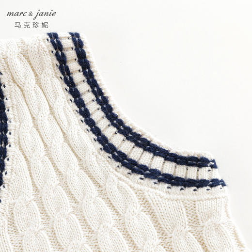 【休闲学院】马克珍妮男女童V领绞花针织马甲儿童春装新款240312 商品图3
