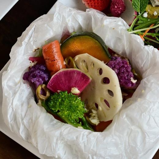 烘烤纸包季节热时蔬 Mixed Winter Vegetable in Papillote 商品图0