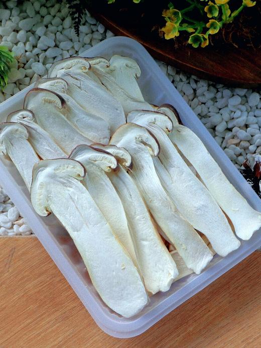 【产地直发】云南菌宴冻干礼盒 采集云滇之地珍贵菌菇，加上鸡汤底料，配上云南老火腿片，所有的精华浓缩成一锅滋补清心的靓汤。 商品图8