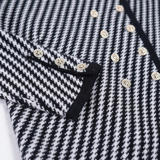 东黎 • 山羊绒  女士秋冬 斜纹提花小香风开衫  3050 商品图3