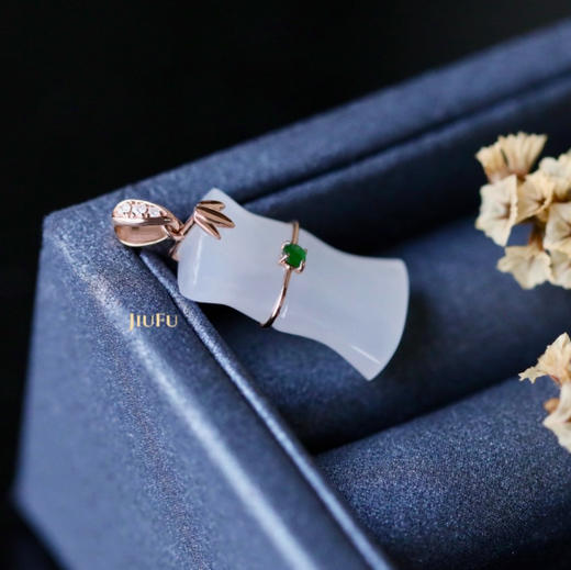 18K玫瑰金和田玉（白玉）镶钻竹节吊坠/竹节11*18mm 商品图2