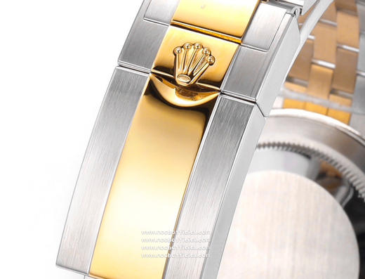 clean 劳力士GMT格林尼治升级版。采用正品一致904L钢材，一体成形的陶瓷白金字体圈口与正品一致。全新3285一体机芯 商品图9