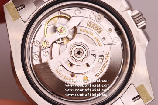 clean 劳力士GMT格林尼治升级版。采用正品一致904L钢材，一体成形的陶瓷白金字体圈口与正品一致。全新3285一体机芯 商品图10