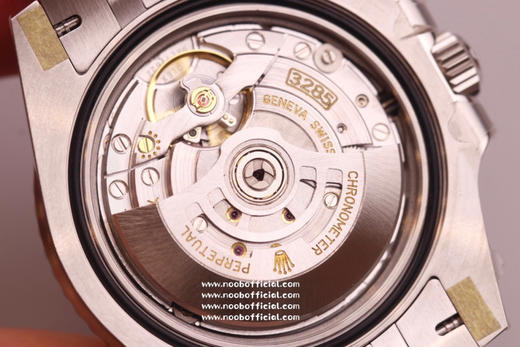 clean 劳力士GMT格林尼治升级版。采用正品一致904L钢材，一体成形的陶瓷白金字体圈口与正品一致。全新3285一体机芯 商品图4