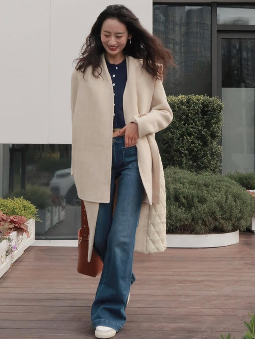 连帽围巾式毛呢拼接棉服 商品图3