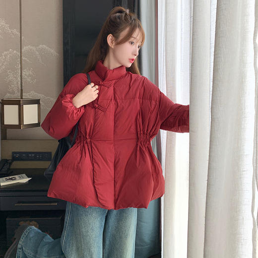 大红色轻薄短款盘扣羽绒服女宽松显瘦冬季2023年新款小个子设计感QQGZ-6630 商品图2