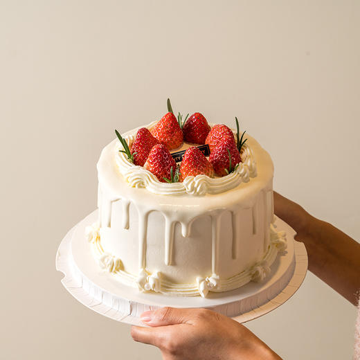 【草莓季限定】复古草莓蛋糕6寸8寸（纯动物奶油新鲜草莓夹心 提前1天预定） 商品图1