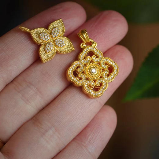 古法黄金点钻系列 四叶草/如意祥云两款新品足金镶钻吊坠 商品图1