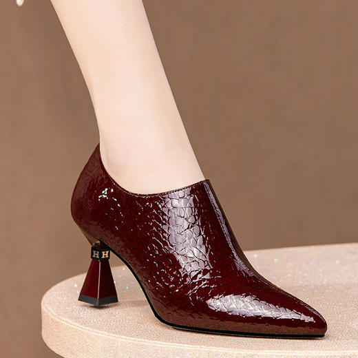时尚百搭，尖头深口高跟单鞋HY-H3289 商品图0