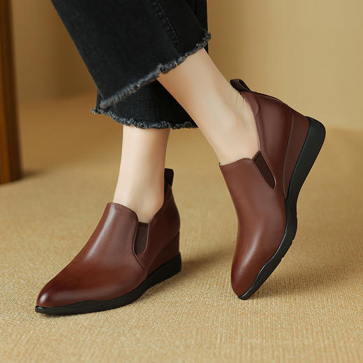 舒适简约，尖头里外全皮坡跟一脚蹬单鞋BXJ-379-1 商品图7