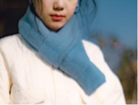 【已绝版】冬日梦想家系列 毛绒纯色针织围巾（天蓝） 商品图0