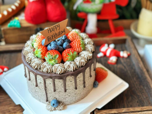 奥利奥🍪草莓蛋糕，夹心部分为奥利奥奶油，原味戚风蛋糕，满口都是浓郁的香气 商品图0