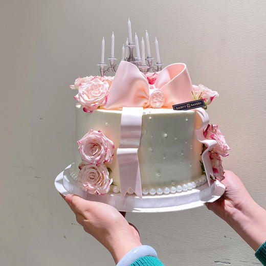 女士蛋糕 | 鲜花蝴蝶结蛋糕6寸8寸（纯动物奶油 新鲜水果夹心 提前2天预定） 商品图1