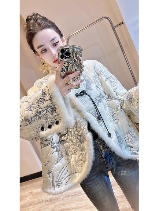 新中式白色刺绣唐装棉服2023冬季新款时尚高级感保暖国风外套AHM-ymy5020 商品图1