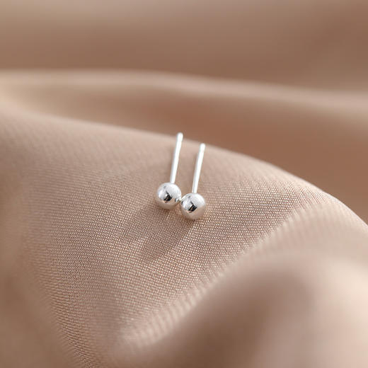 纯银耳钉一对 商品图1