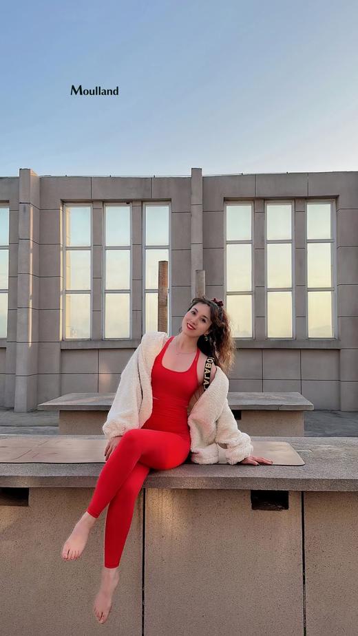 爆款好货 新年经典款 纯色双带短背心-亮红 商品图7