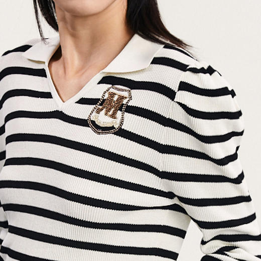 谜底翻领套头针织衫女2024春季新款学院风条纹修身毛衣241MZ0351 商品图3