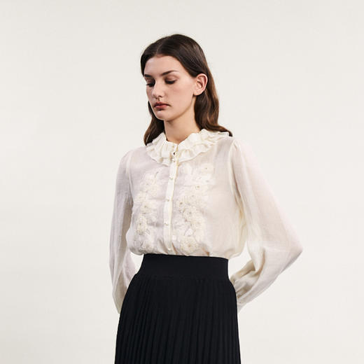 谜底通勤衬衫长袖女2024春款宫廷风双层荷叶领绣花衬衣241MC0075 商品图1