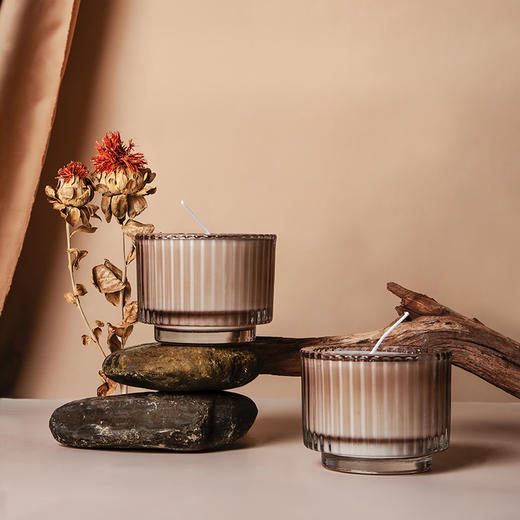 澳洲进口菲诗蔻小苍兰香薰蜡烛200g 商品图1