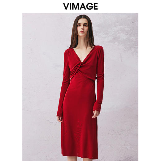 VIMAGE纬漫纪春季新款时尚慵懒风舒适性感连衣裙V2177703 商品图3