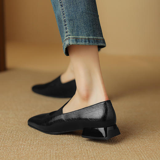 舒适简约，平头纯色真皮低跟单鞋SSS5796 商品图1