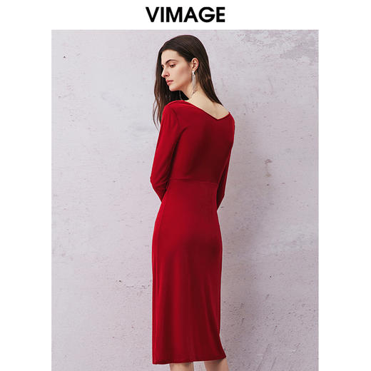 VIMAGE纬漫纪春季新款时尚慵懒风舒适性感连衣裙V2177703 商品图4