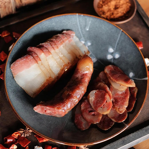 【斌哥优选】排骨香肠/五花腊肉/纯肉香肠年货，四川人超爱的腊味，每年就等吃一口，巴适的不行。必囤年货。上新买五斤送一斤（纯肉香肠）。 商品图2