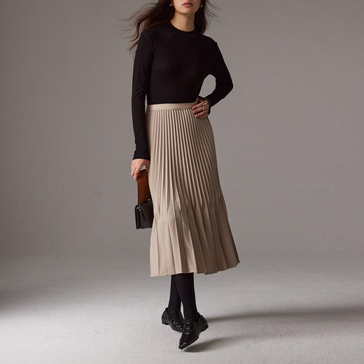 IN AND ON 高阶重工压褶 灵动伞摆渐变风琴褶半裙53741 商品图1