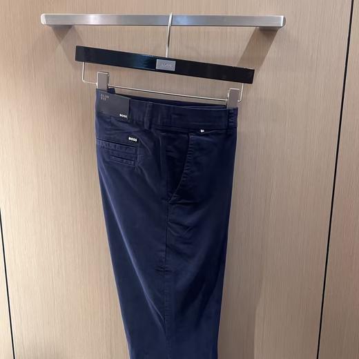 HUGO BOSS 长裤男  50505392-404 . 商品图2