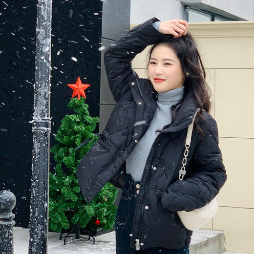 【百图lulu定制】【纸片人羽绒服】90白鸭绒 仿钻绒 短款 菱形格纹衍缝 羽绒服外套 商品图7