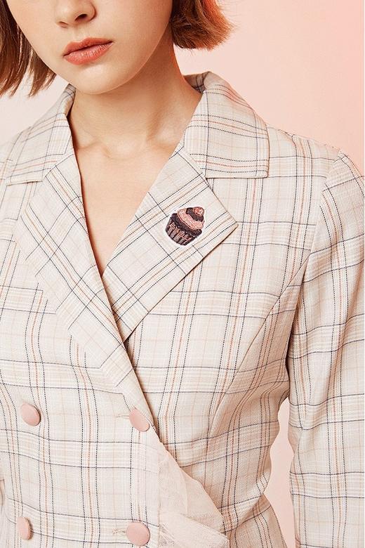 komello 法式复古粉色格纹刺绣连衣裙 14607 商品图4