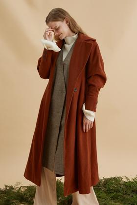 DAMO WANG/王大墨 羊腿袖毛呢大衣外套 14003