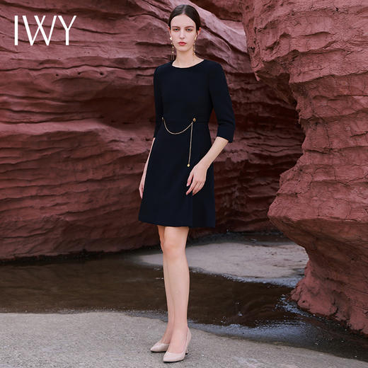 IWY/时尚气质黑色设计感职业连衣裙女酒店经理商务正装售楼部工作服Q13304 商品图2