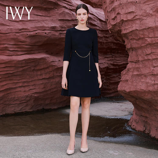 IWY/时尚气质黑色设计感职业连衣裙女酒店经理商务正装售楼部工作服Q13304 商品图1