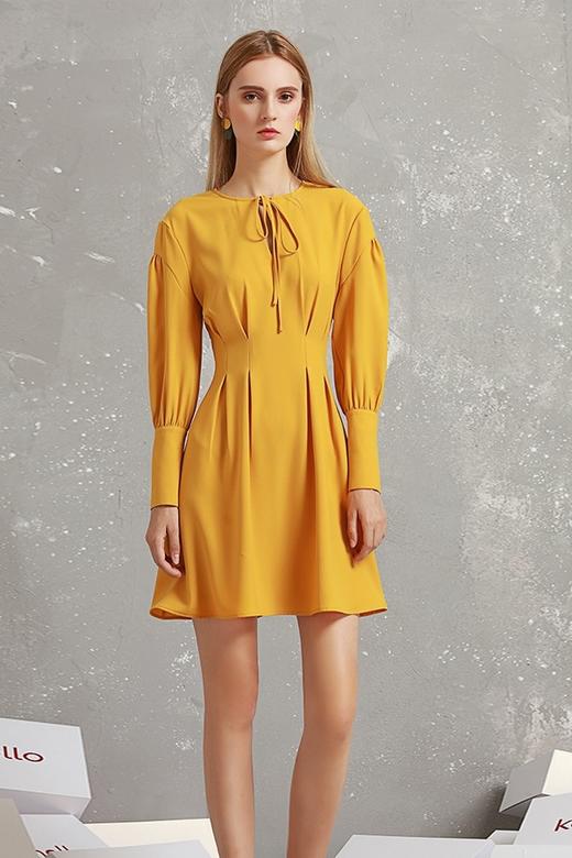 komello 黄色收褶灯笼袖连衣裙 14912 商品图4