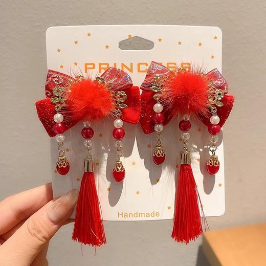 【29.9/任选两套！】新年红色儿童可爱发夹，秋冬女童毛绒宝宝发卡头饰，2024龙年过年发饰，新年，带着孩子无限欢愉共迎龙年！选择可爱发夹，演绎秋冬女童的温暖潮流！ 商品图11