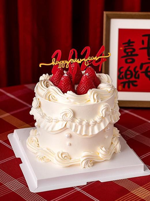 2024草莓裱花复古蛋糕 商品图0