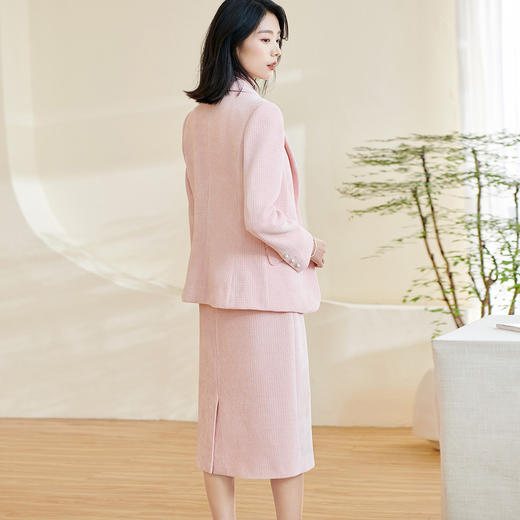 剩S/L/XL/XXL 米思阳2026春季新款温柔气质时尚套装收腰保暖职业裙子两件套3674 商品图3