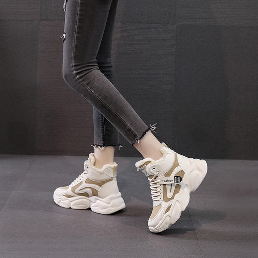  年终大促！【优化腿部线条！舒适显脚小】老爹鞋冬季新款高帮女休闲百搭，运动女鞋厚底加绒拼色鞋女，优美鞋型 穿上尽显秀气 轻柔包边 不磨脚 商品图4