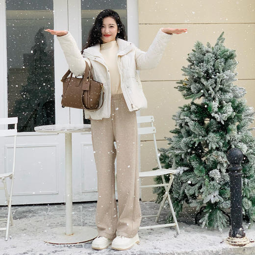 【百图lulu定制】【纸片人羽绒服】90白鸭绒 仿钻绒 短款 菱形格纹衍缝 羽绒服外套 商品图5